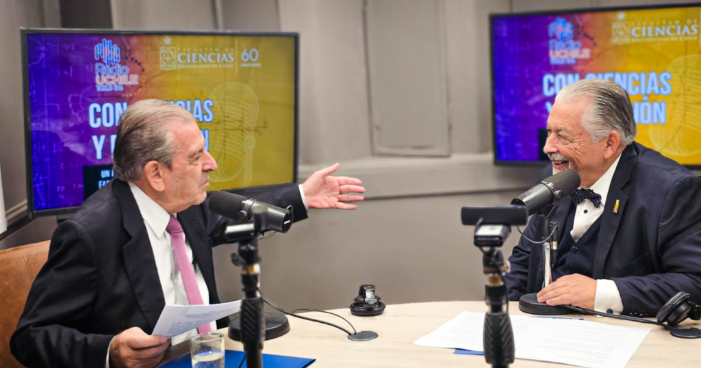 El ex Presidente de la República, Eduardo Frei Ruiz-Tagle y el Decano de la Facultad de Ciencias de la Universidad de Chile, Dr. Raúl Morales.